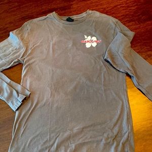 Trader Joe’s long sleeve, gray tee. Medium. Cotton.